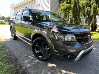 Used 2020 Dodge Journey Crossroad image 1
