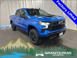New 2025 Chevrolet Silverado 1500 LT Trail Boss w/ Convenience Package II image 1