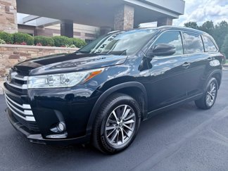 Used 2019 Toyota Highlander XLE image 1