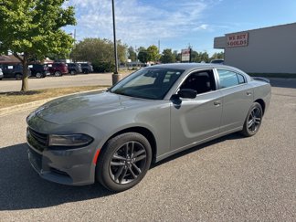 Used 2019 Dodge Charger SXT w/ Blacktop Package image 1
