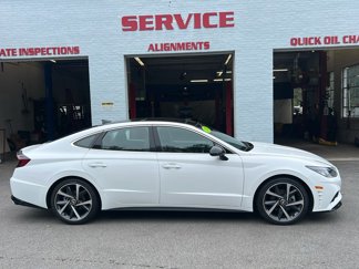 Used 2023 Hyundai Sonata SEL Plus image 1