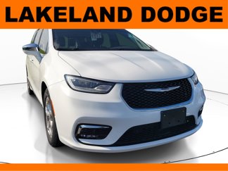 Used 2022 Chrysler Pacifica Limited image 1