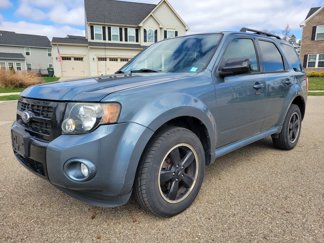 Used 2011 Ford Escape XLT w/ 202A Rapid Spec Order Code image 1
