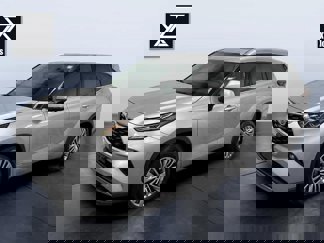 Used 2024 Toyota Highlander Platinum image 1