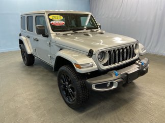 Used 2024 Jeep Wrangler Sahara image 1