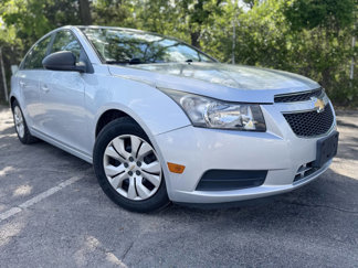Used 2014 Chevrolet Cruze LS image 1