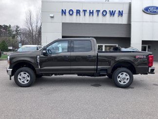 New 2025 Ford F350 XLT image 1