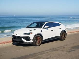 Used 2023 Lamborghini Urus Performante image 1
