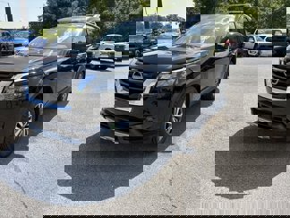 New 2025 Nissan Pathfinder SL image 1