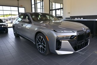 New 2026 BMW 750e xDrive w/ Executive Package image 1