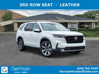 New 2025 Honda Pilot Touring image 1