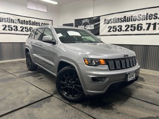 Used 2020 Jeep Grand Cherokee Altitude image 1