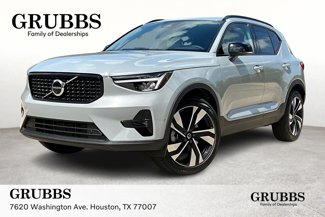 New 2026 Volvo XC40 B4 Plus image 1