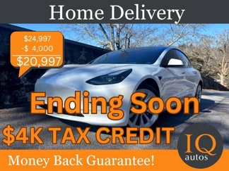 Used 2023 Tesla Model 3 Standard Range image 1
