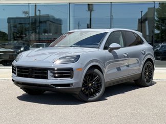 Used 2025 Porsche Cayenne image 1