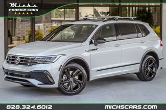 Used 2023 Volkswagen Tiguan SE R-Line image 1