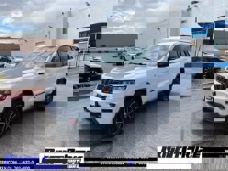 Used 2017 Jeep Grand Cherokee Trailhawk image 1