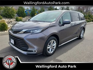 Used 2023 Toyota Sienna XLE w/ XLE Plus Package image 1