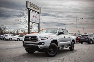 Used 2022 Toyota Tacoma SR5 image 1