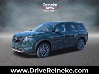 New 2025 Nissan Pathfinder SL w/ SL Premium Package image 1