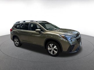 Used 2024 Subaru Ascent Premium w/ Convenience Package image 1