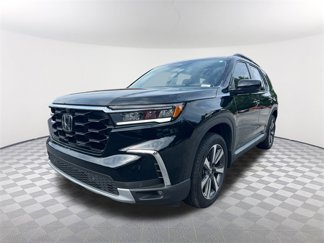 Used 2025 Honda Pilot Elite image 1