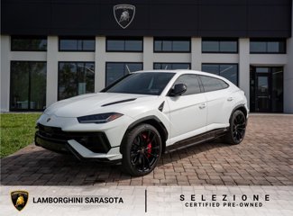 Used 2024 Lamborghini Urus S image 1
