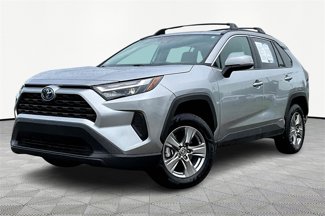 Used 2024 Toyota RAV4 XLE image 1