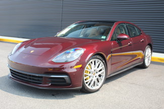 Used 2018 Porsche Panamera image 1