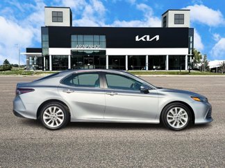Used 2022 Toyota Camry LE image 1