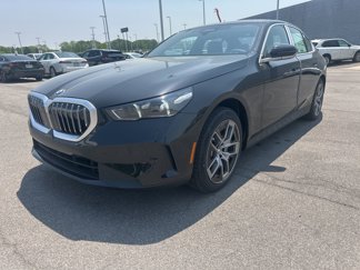 New 2026 BMW 530i xDrive image 1