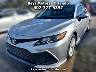 Used 2021 Toyota Camry LE image 1