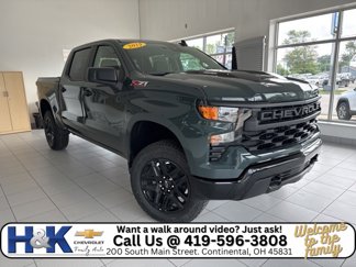 New 2025 Chevrolet Silverado 1500 Custom Trail Boss w/ Turbomax Blackout Package image 1
