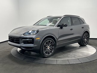 Used 2025 Porsche Cayenne image 1