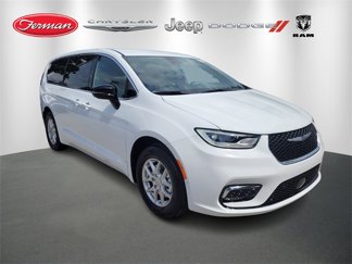 New 2026 Chrysler Pacifica Select image 1