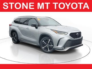 Certified 2022 Toyota Highlander XSE image 1