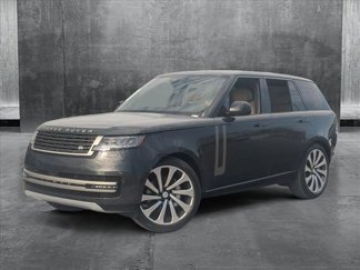 New 2025 Land Rover Range Rover SE image 1