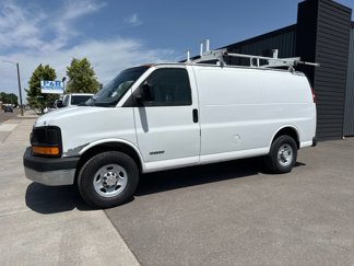 Used 2005 Chevrolet Express 2500 image 1