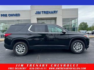 Used 2021 Chevrolet Traverse LT image 1