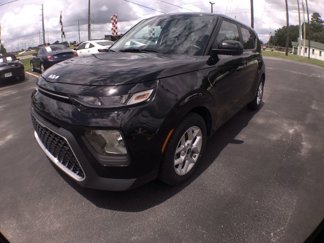 Used 2022 Kia Soul LX w/ Technology Package image 1