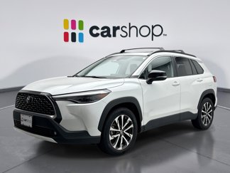 Used 2025 Toyota Corolla Cross XLE image 1