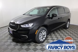 New 2025 Chrysler Pacifica Select image 1