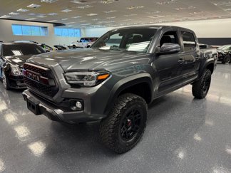 Used 2023 Toyota Tacoma TRD Off-Road image 1