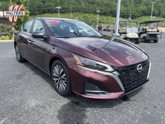 Used 2024 Nissan Altima 2.5 SV image 1