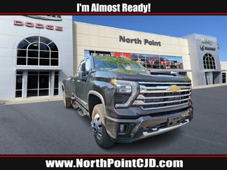Used 2024 Chevrolet Silverado 3500 High Country w/ Technology Package image 1