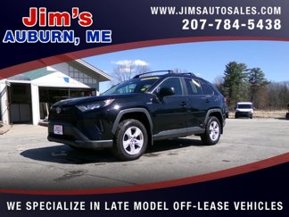 Used 2019 Toyota RAV4 LE image 1