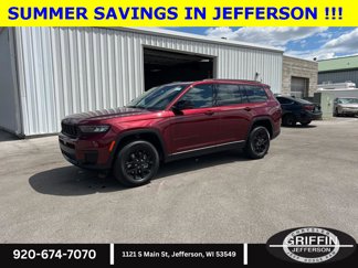 New 2025 Jeep Grand Cherokee L Altitude image 1