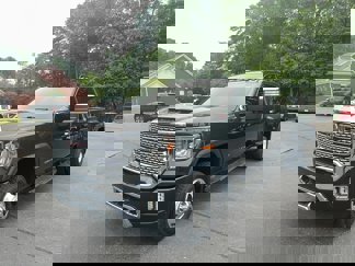 Used 2021 GMC Sierra 3500 Denali w/ Denali Ultimate Package image 1