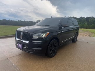 Used 2022 Lincoln Navigator L Reserve image 1