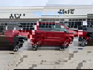 New 2025 GMC Sierra 1500 SLT w/ SLT Convenience Package image 1